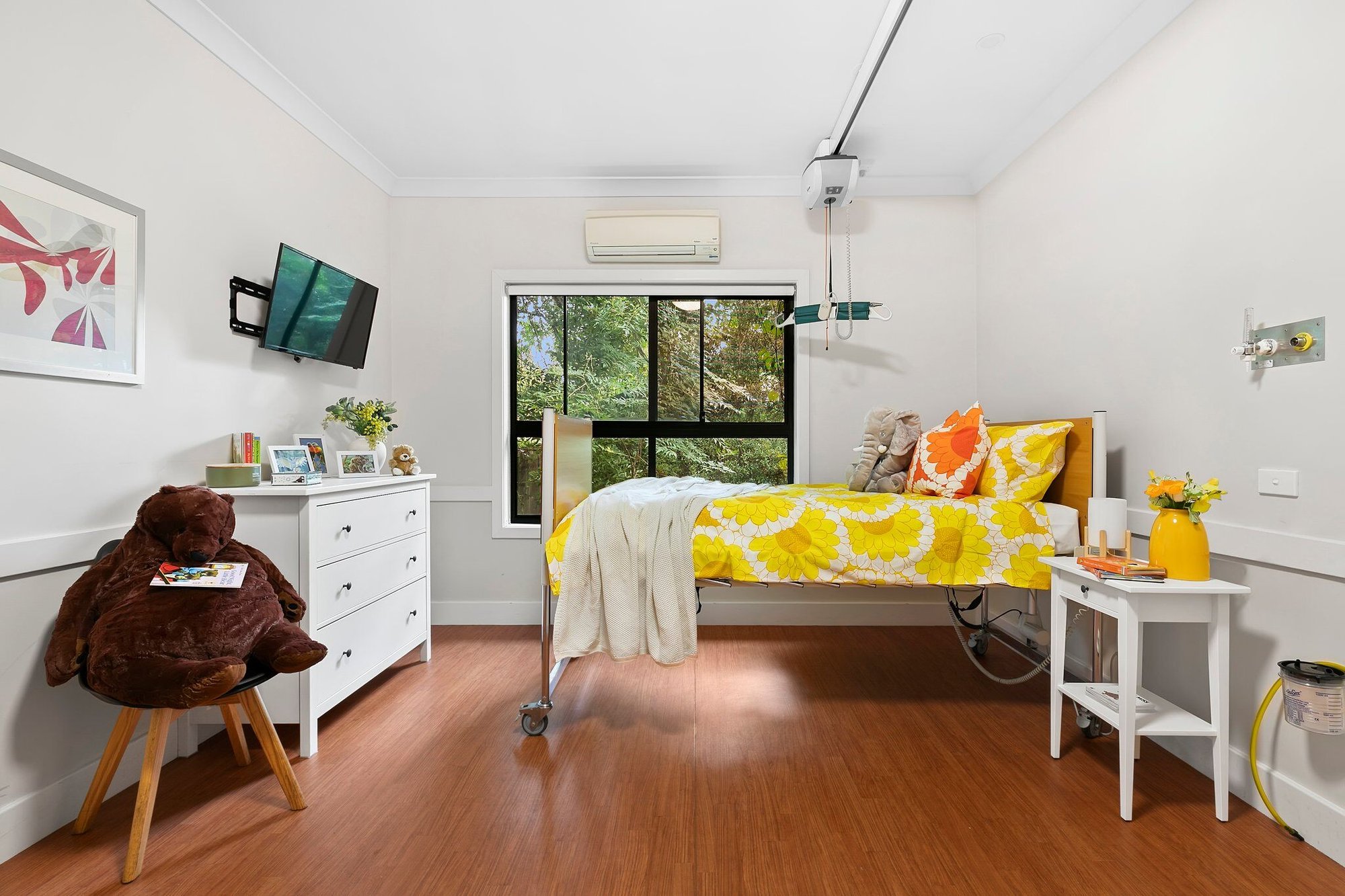 1-web-or-mls-50-grosvenor-cres-1